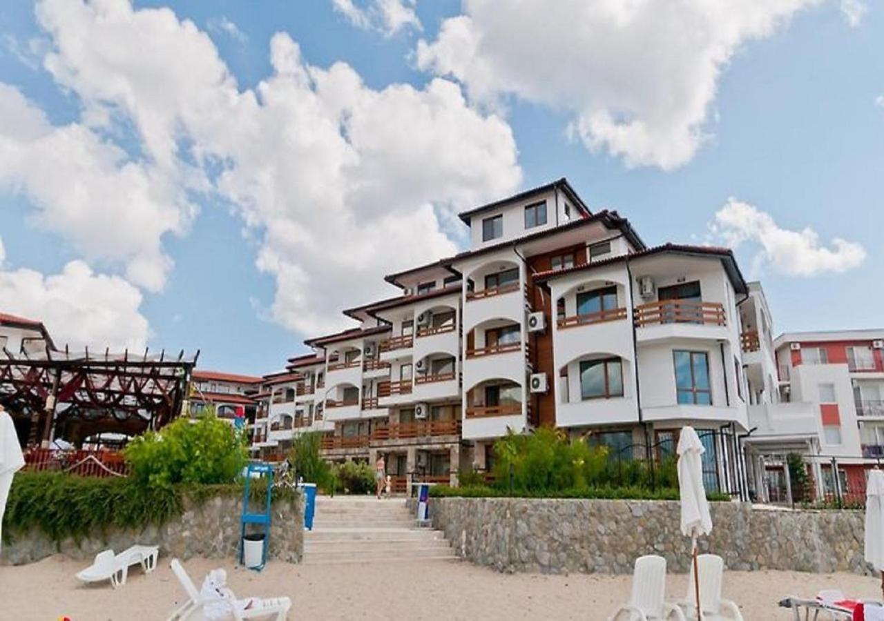 Robinson Beach Apartments Elenite Bagian luar foto
