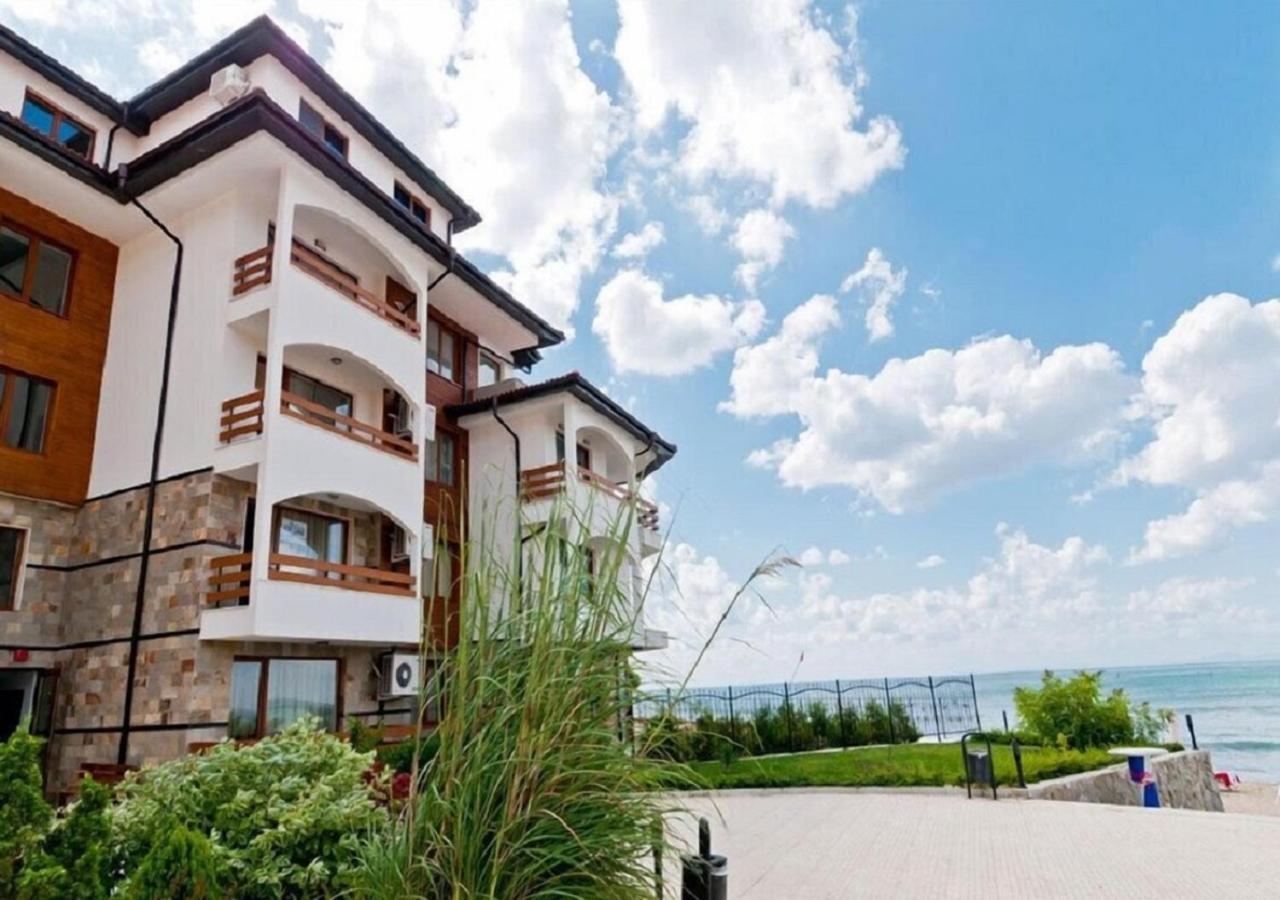 Robinson Beach Apartments Elenite Bagian luar foto
