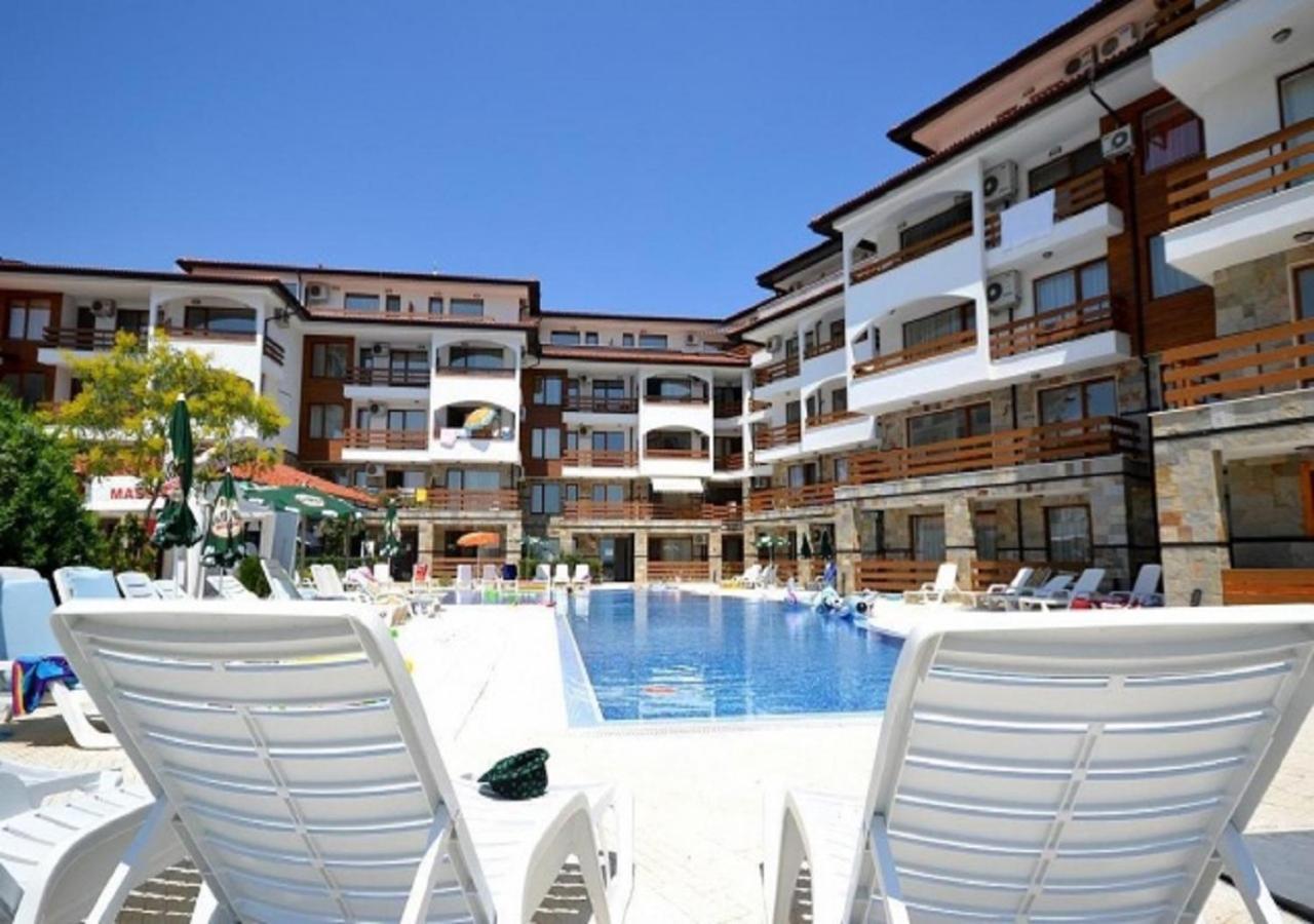 Robinson Beach Apartments Elenite Bagian luar foto