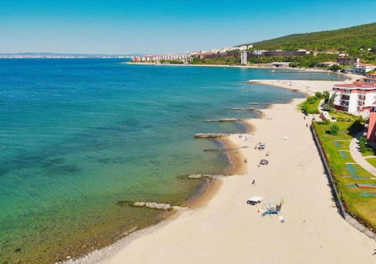 Robinson Beach Apartments Elenite Bagian luar foto