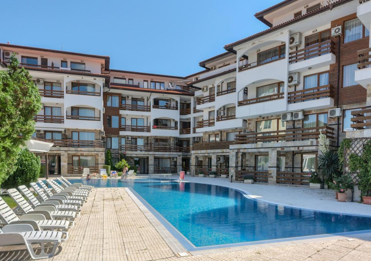 Robinson Beach Apartments Elenite Bagian luar foto