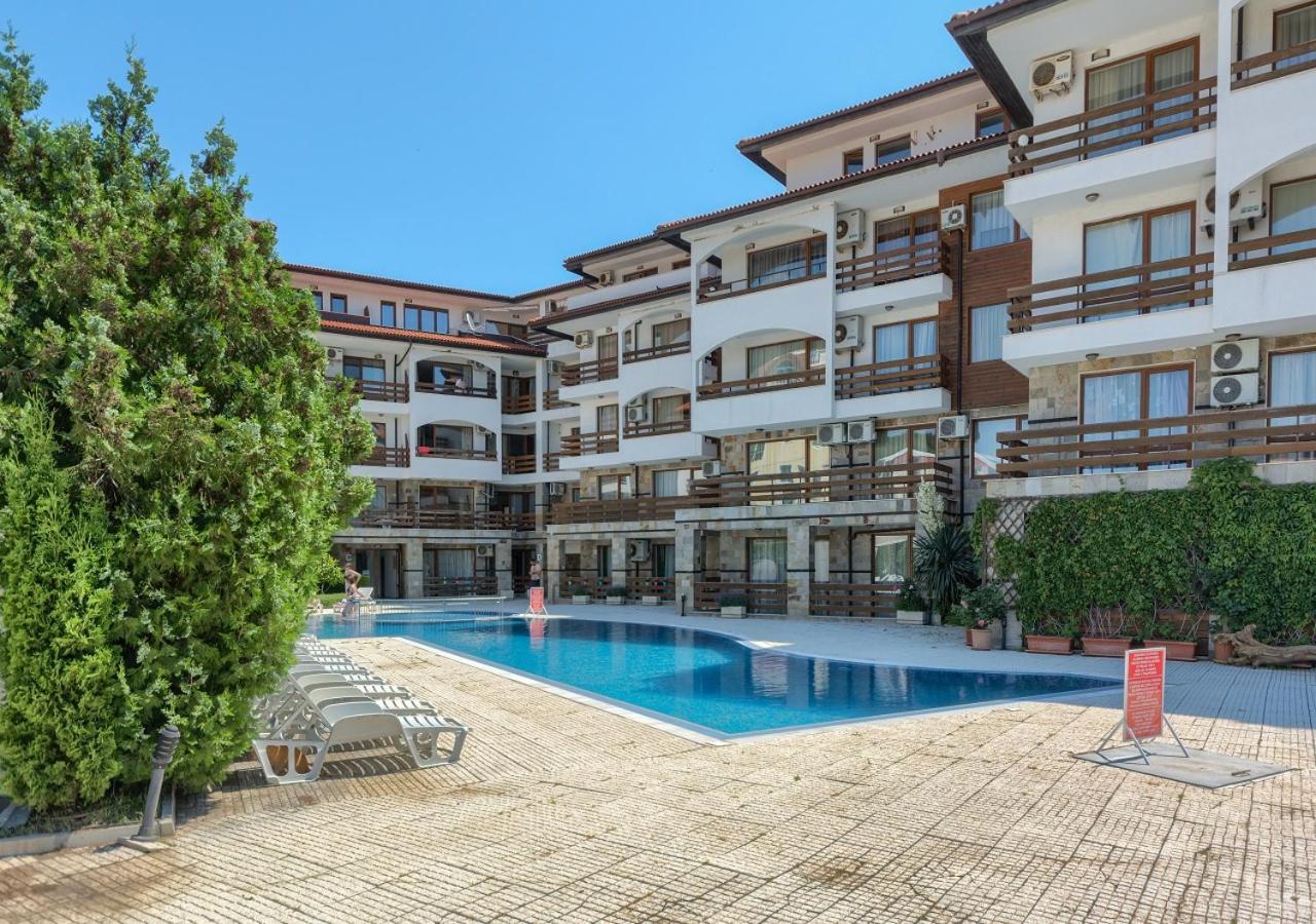 Robinson Beach Apartments Elenite Bagian luar foto