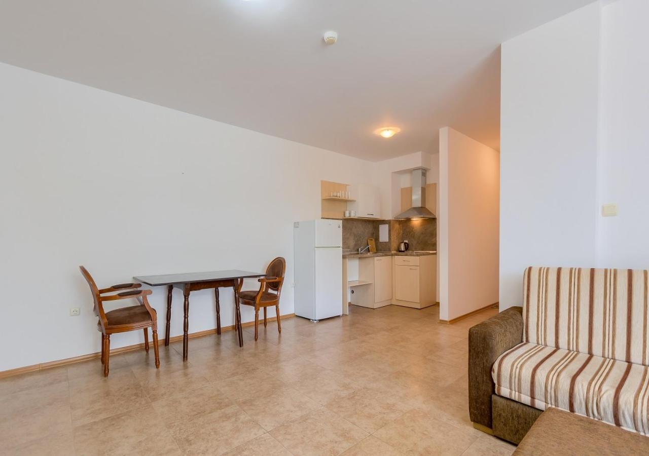 Robinson Beach Apartments Elenite Bagian luar foto