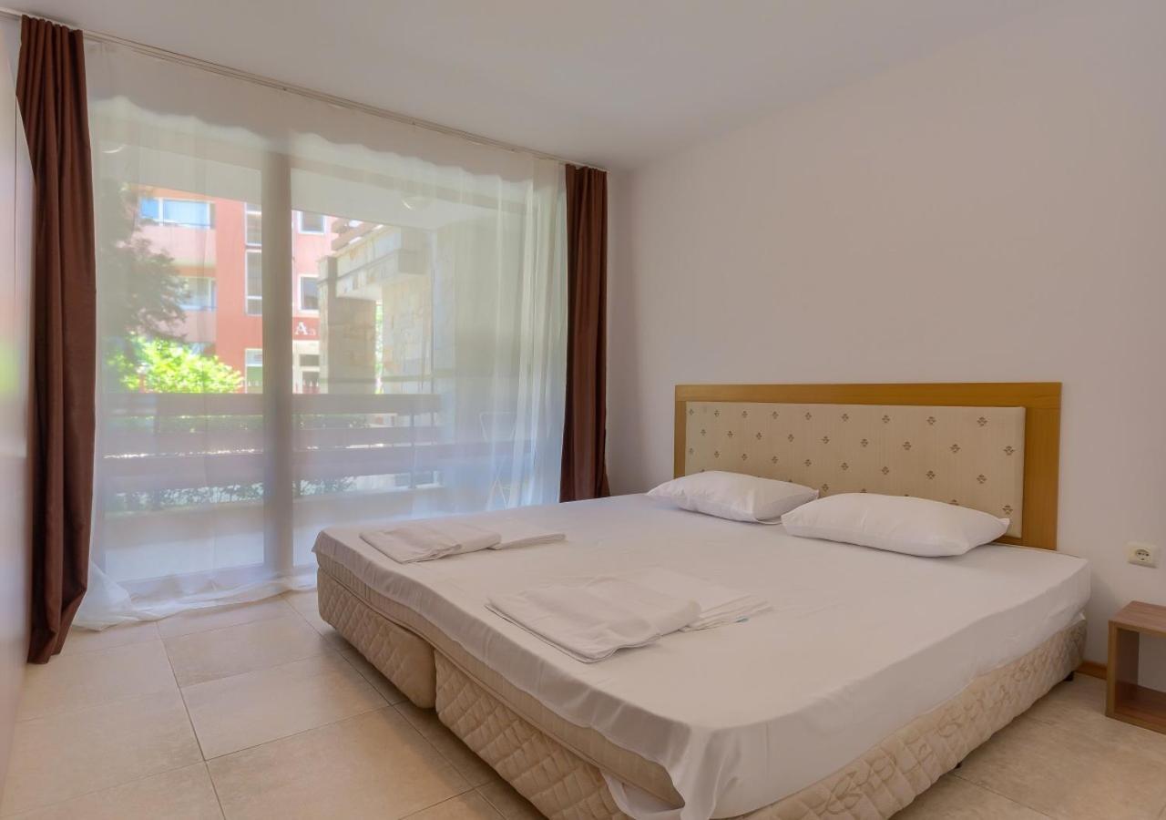 Robinson Beach Apartments Elenite Bagian luar foto