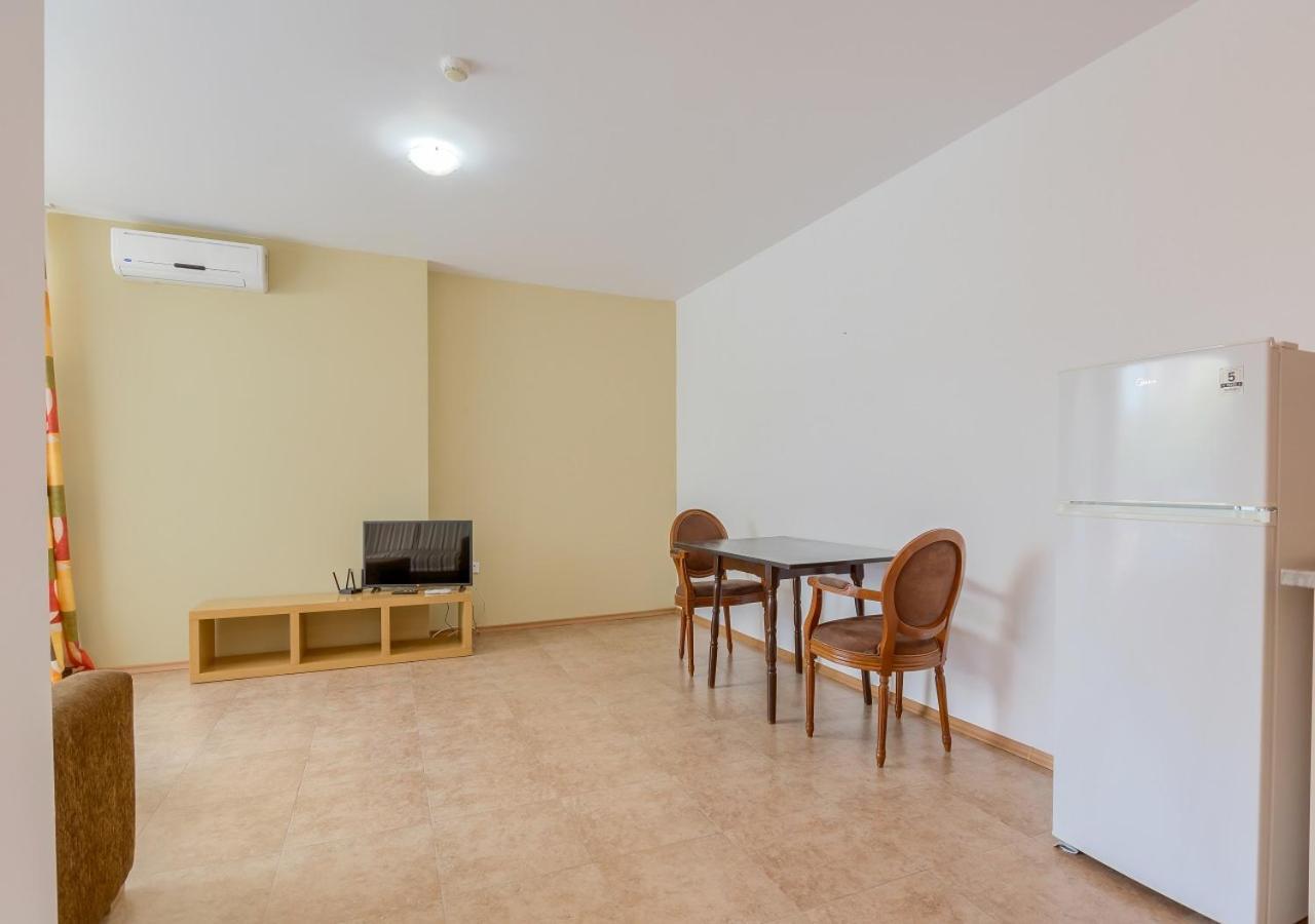 Robinson Beach Apartments Elenite Bagian luar foto