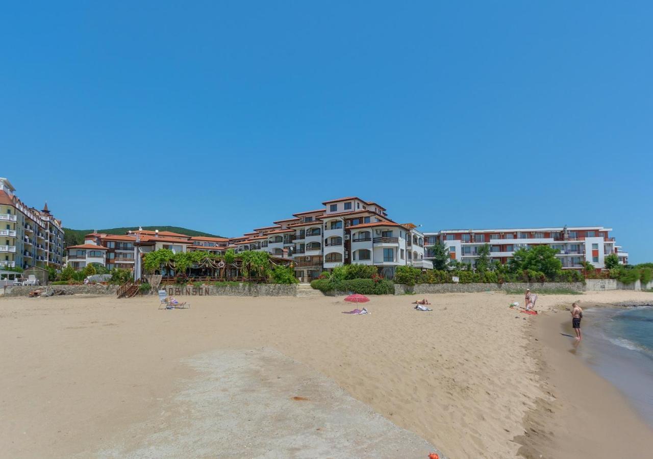 Robinson Beach Apartments Elenite Bagian luar foto