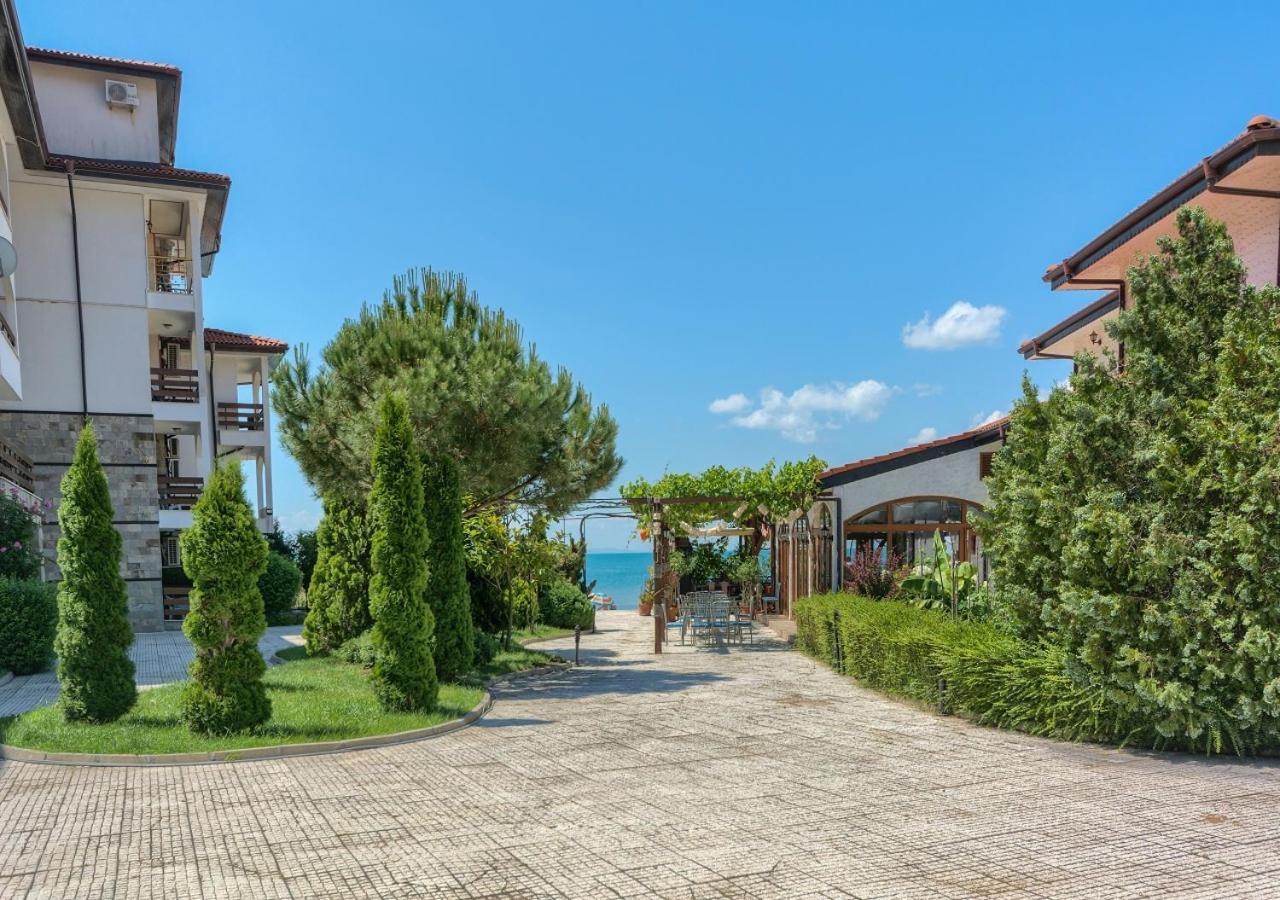 Robinson Beach Apartments Elenite Bagian luar foto
