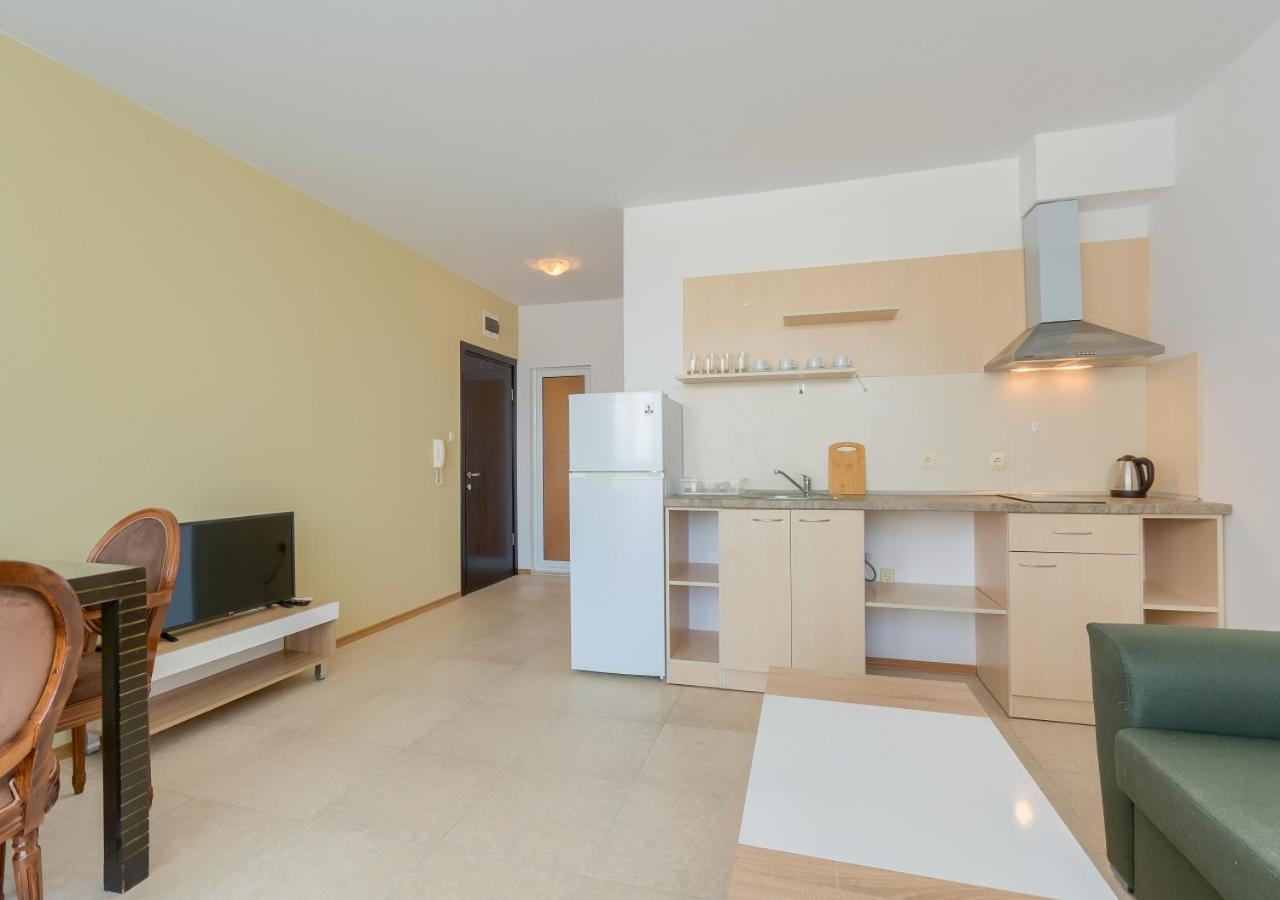 Robinson Beach Apartments Elenite Bagian luar foto