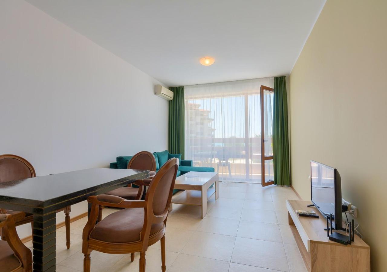 Robinson Beach Apartments Elenite Bagian luar foto