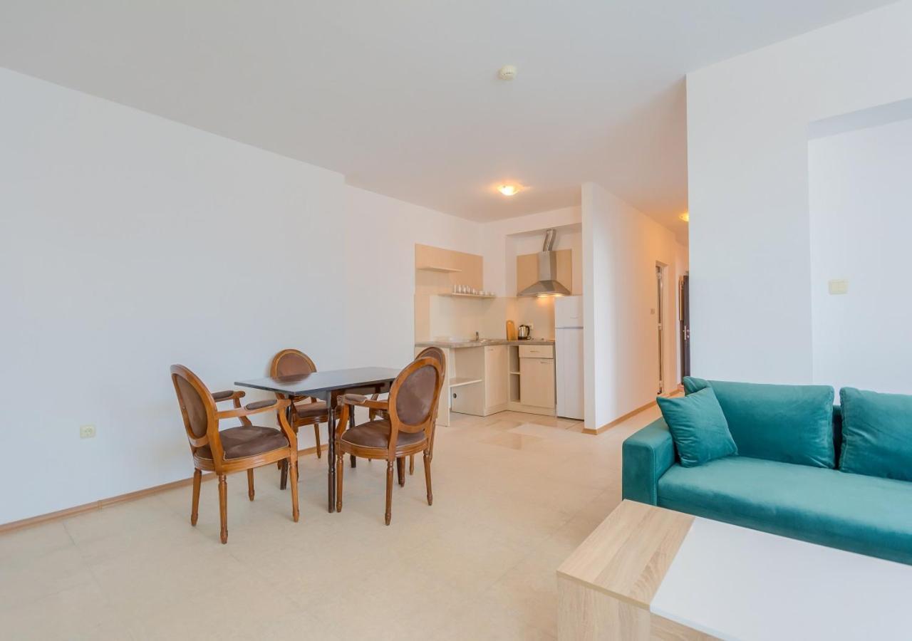 Robinson Beach Apartments Elenite Bagian luar foto