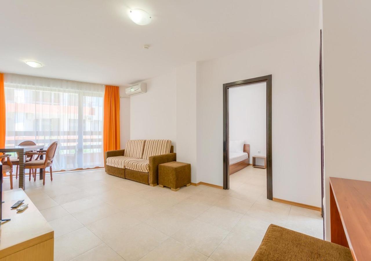 Robinson Beach Apartments Elenite Bagian luar foto