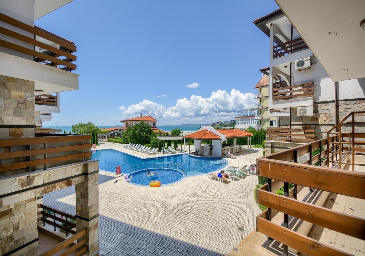 Robinson Beach Apartments Elenite Bagian luar foto